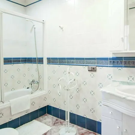Mercedes Villa